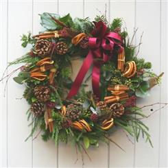    CHRISTMAS DOOR WREATH         