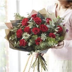           12 Red Roses Handtied